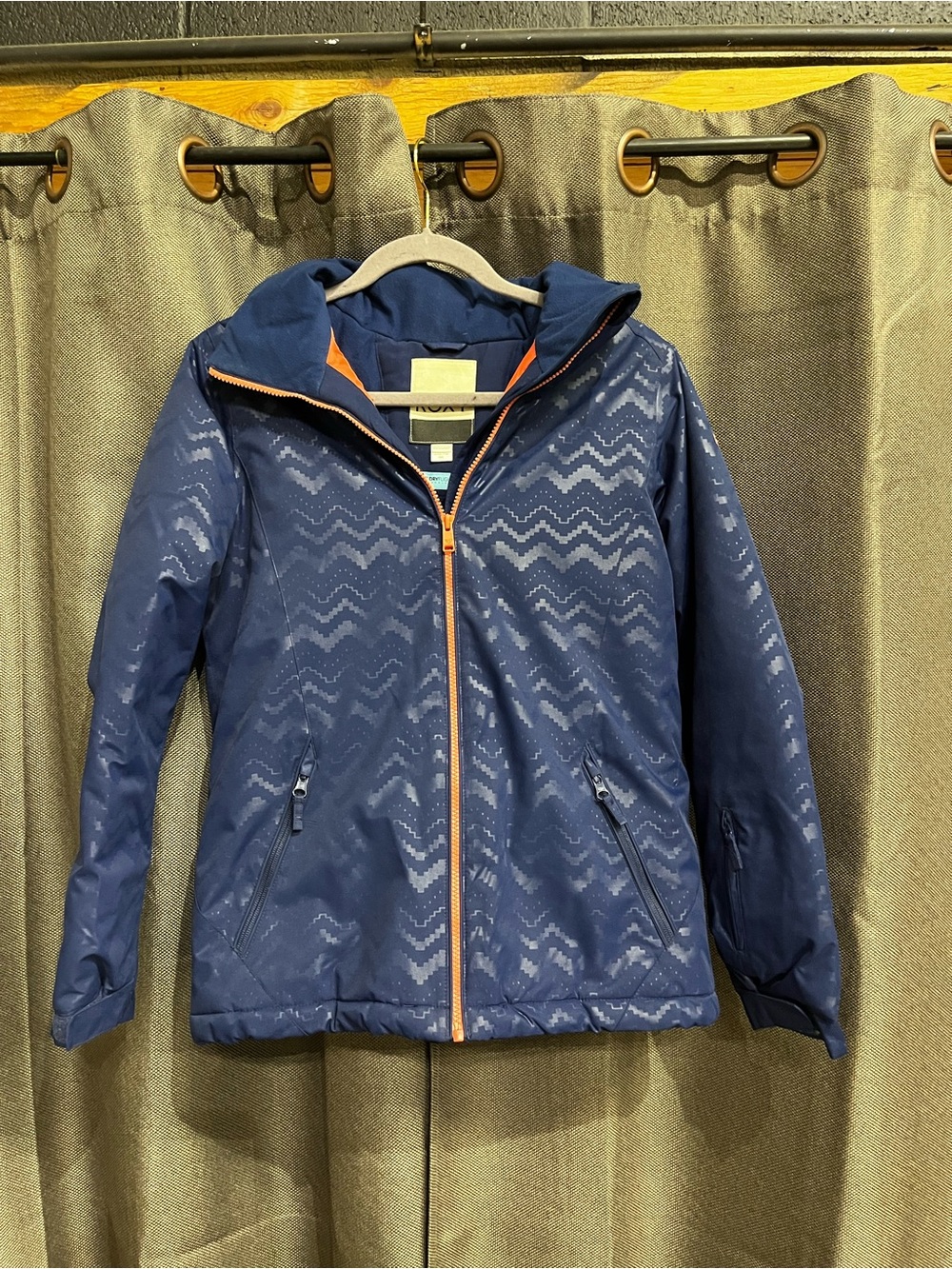 Roxy Girls Youth XXL (Size 16) hooded ski/snow jacket